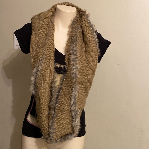 Rudsak wool knit infinity scarf - Picture 3 of 6